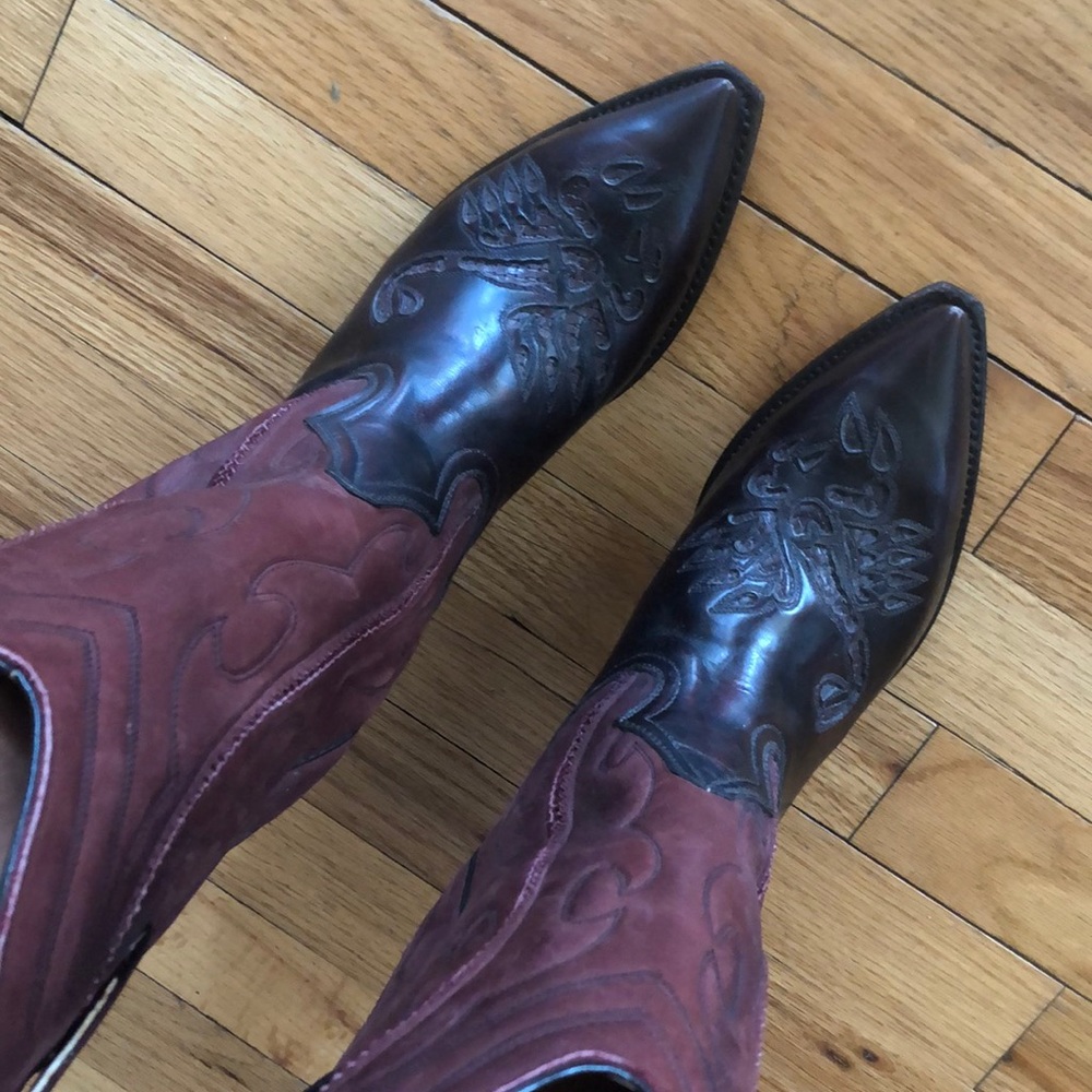 Genuine & Authentic Boots - Picture 6 of 6